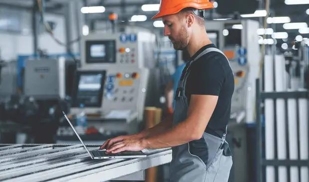 How Fabrication Outsourcing Helps You Improve Business Flexibility and Adaptability